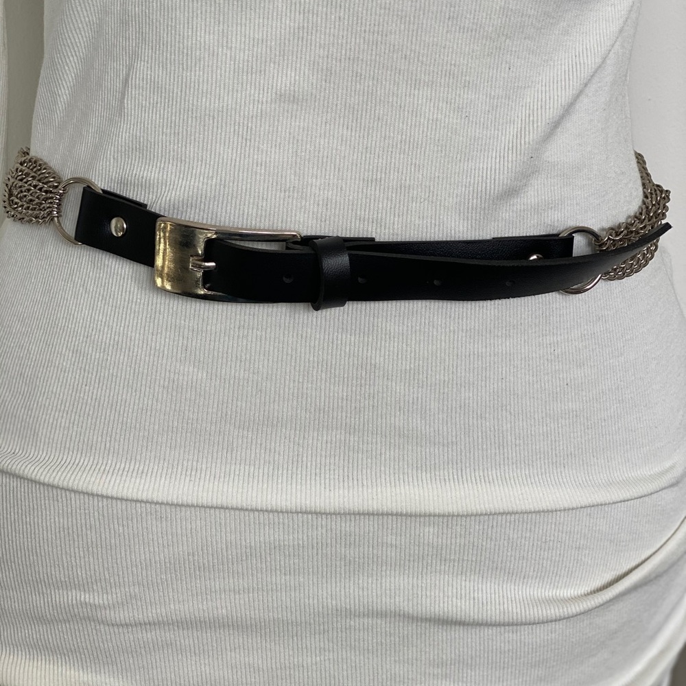 Biker chic belt. 90s vibe
